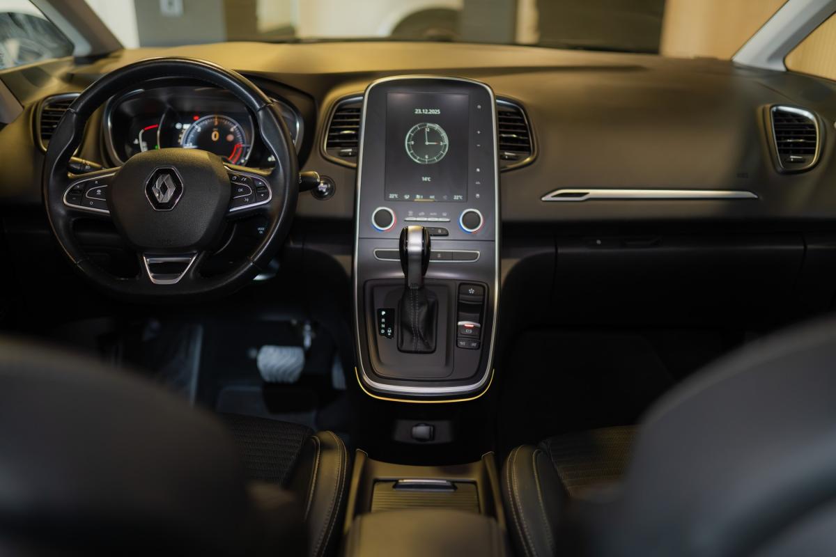 renault-scenic-2018-diesel-1461cc