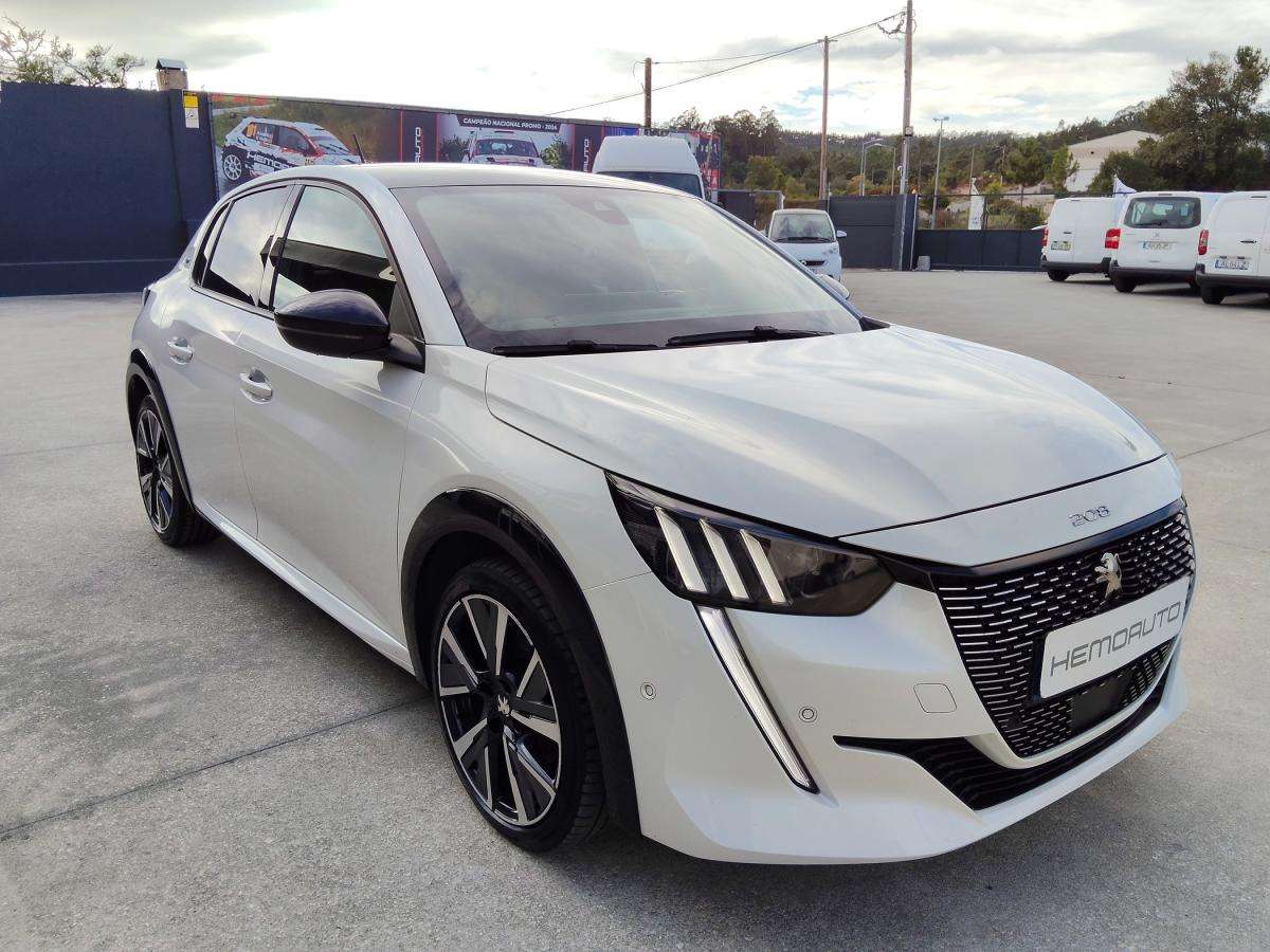 peugeot-208-2022-diesel-1499cc