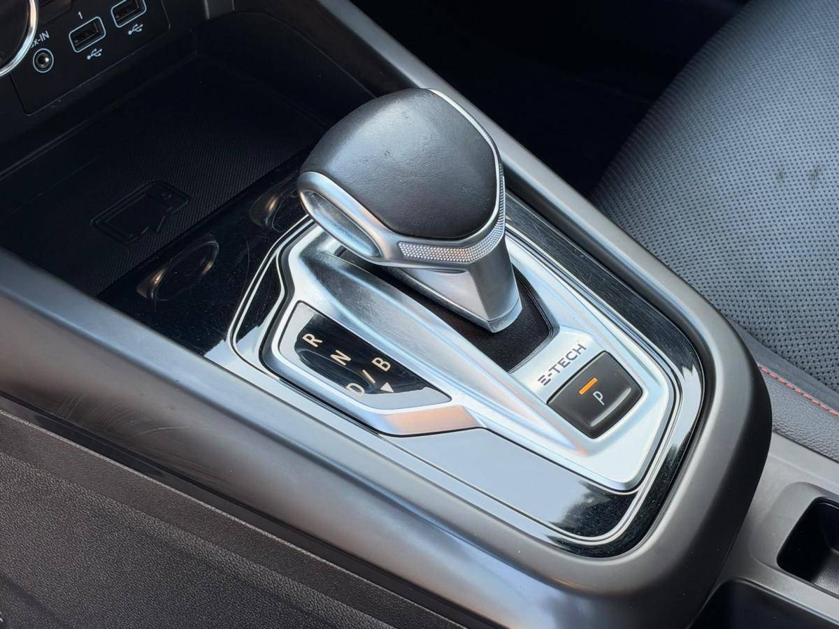 renault-arkana-2022-hibrido-a-gasolina-1598cc