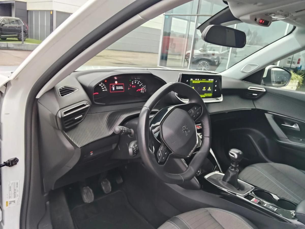 peugeot-2008-2021-diesel-1499cc