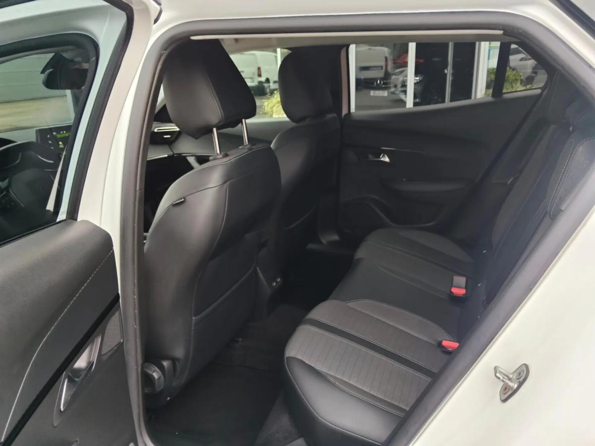 peugeot-2008-2021-diesel-1499cc