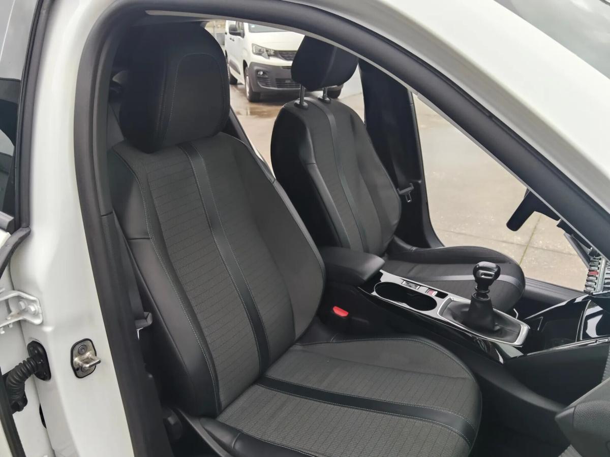 peugeot-2008-2021-diesel-1499cc