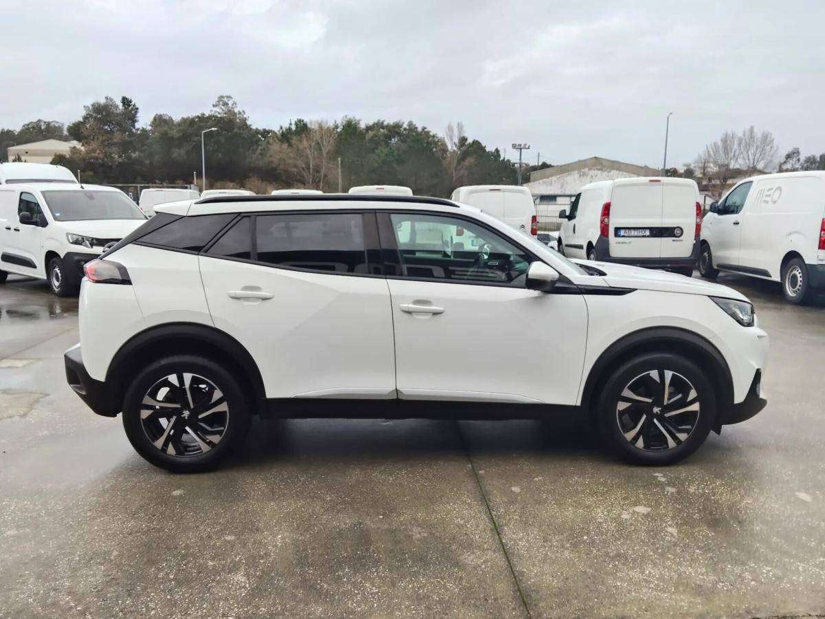 peugeot-2008-2021-diesel-1499cc