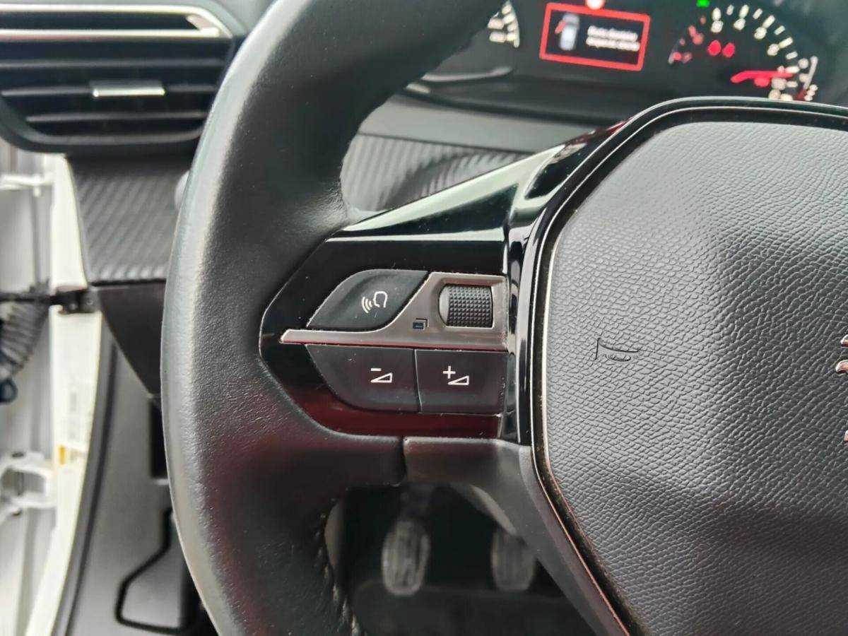 peugeot-2008-2021-diesel-1499cc