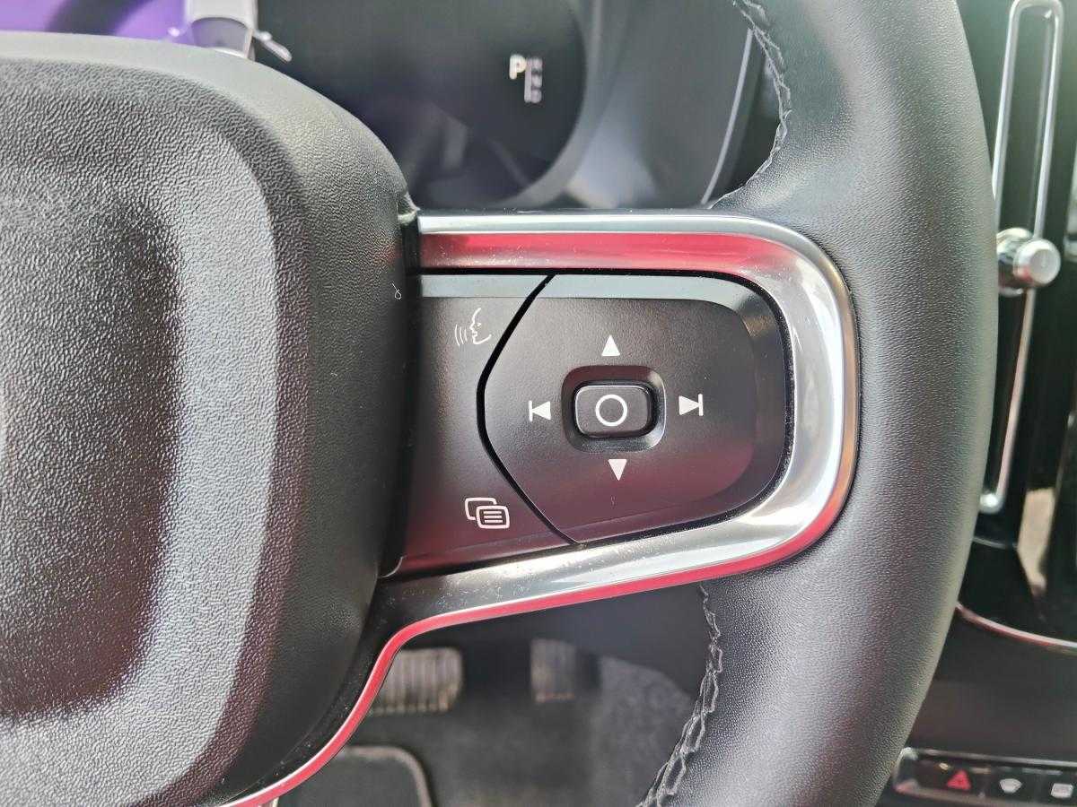 volvo-xc40-2022-eletrico-0cc
