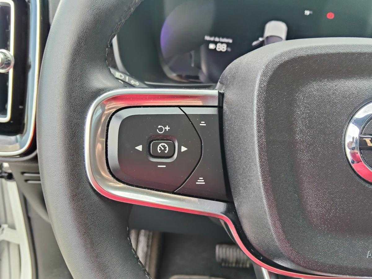 volvo-xc40-2022-eletrico-0cc