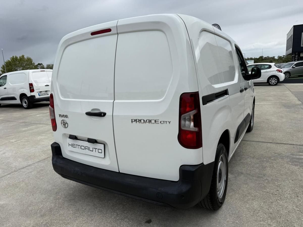 toyota-proace-2022-diesel-1499cc