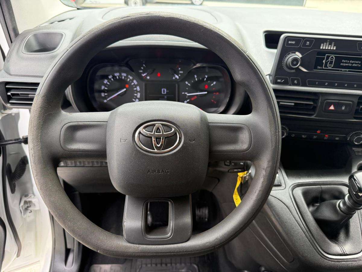 toyota-proace-2022-diesel-1499cc