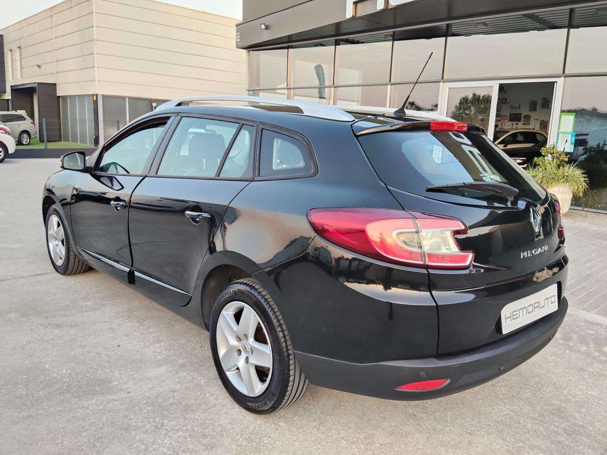 renault-megane-sport-tourer-2016-diesel-1461cc