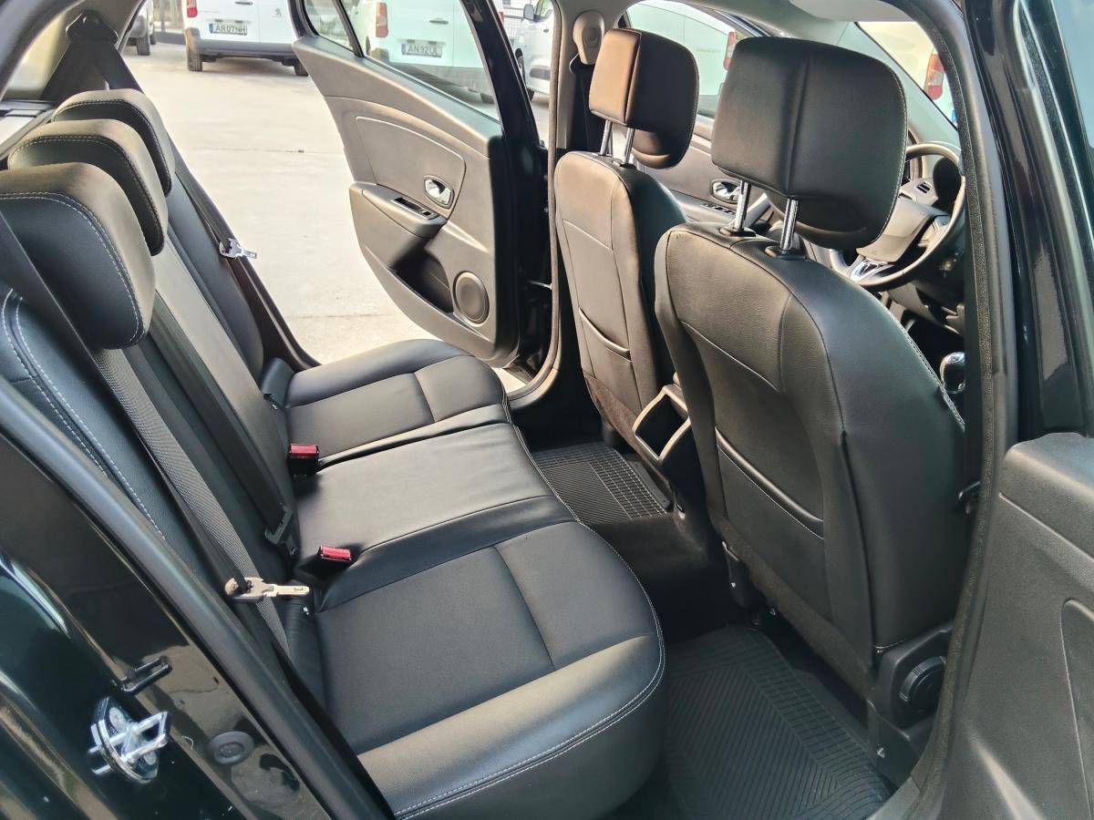 renault-megane-sport-tourer-2016-diesel-1461cc