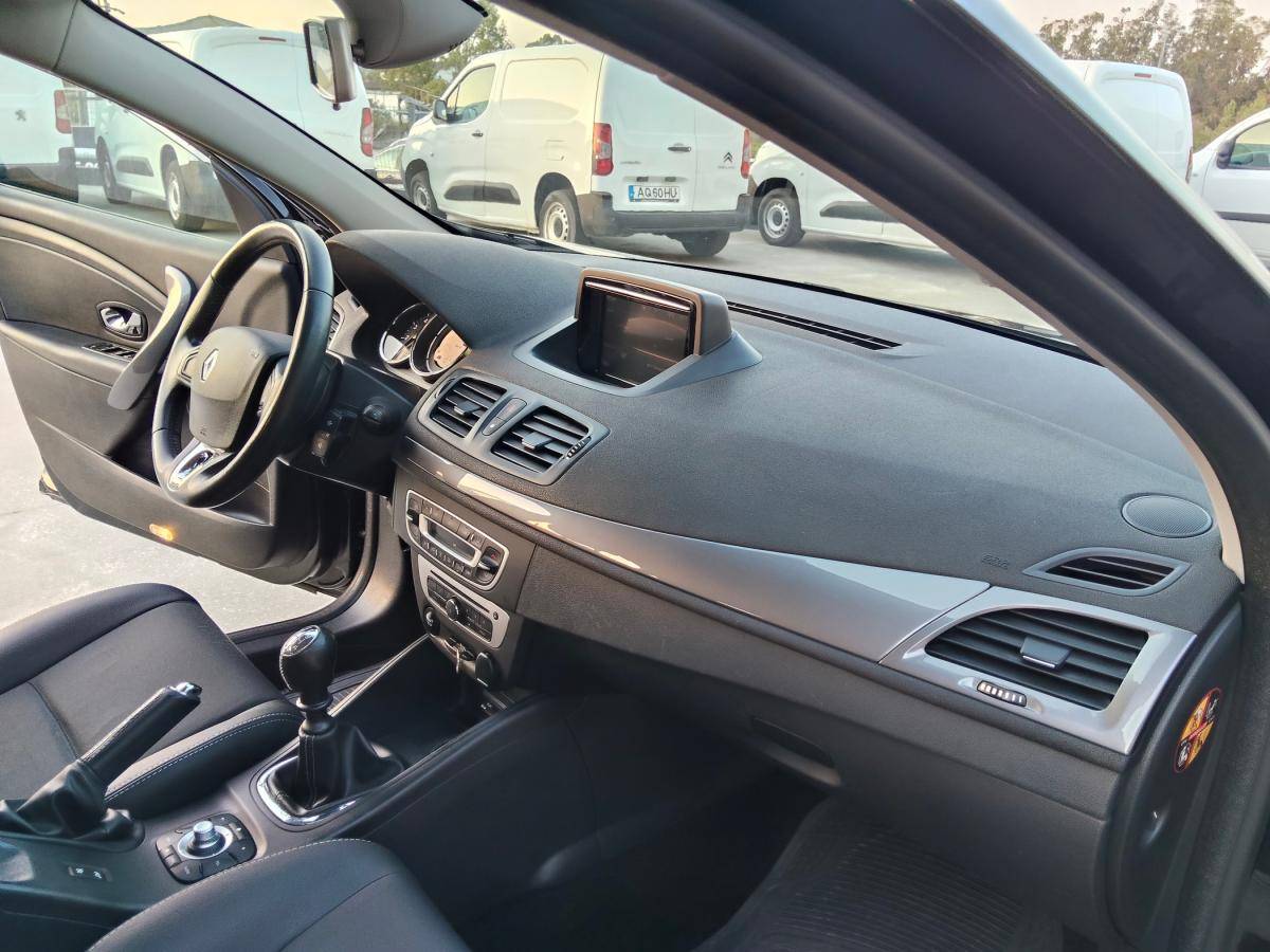 renault-megane-sport-tourer-2016-diesel-1461cc