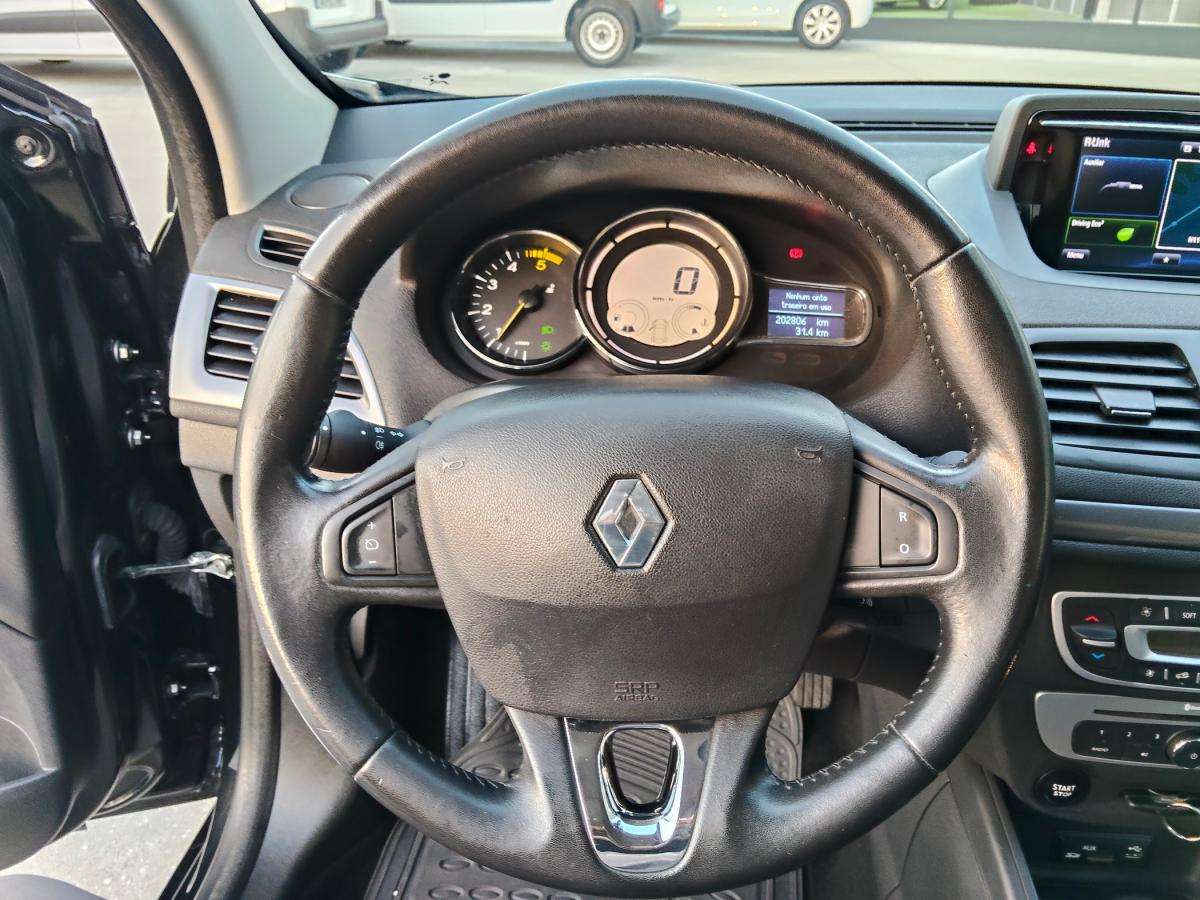 renault-megane-sport-tourer-2016-diesel-1461cc