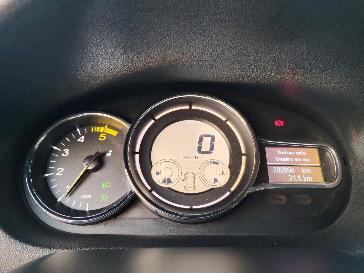 renault-megane-sport-tourer-2016-diesel-1461cc