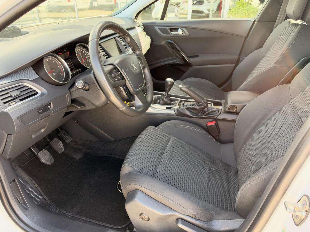 peugeot-508-sw-2015-diesel-1560cc