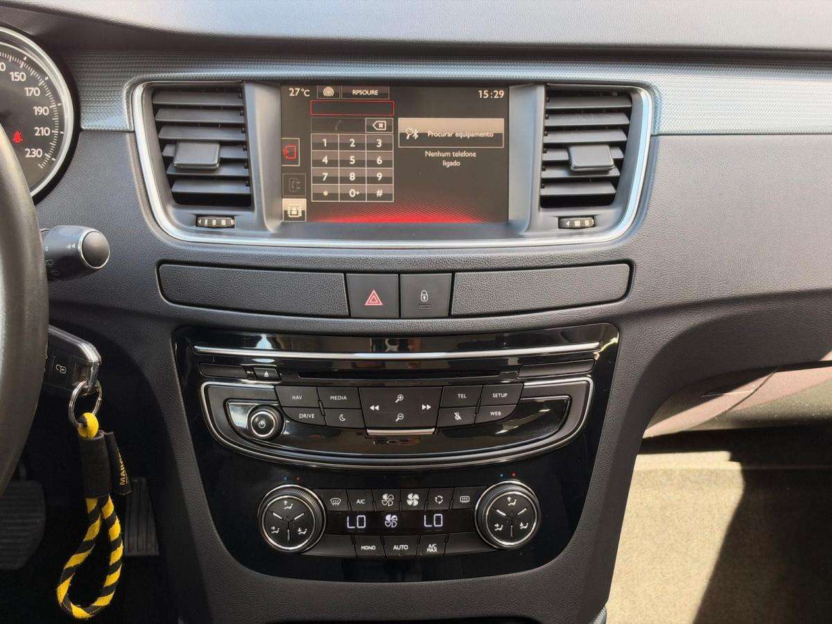 peugeot-508-sw-2015-diesel-1560cc