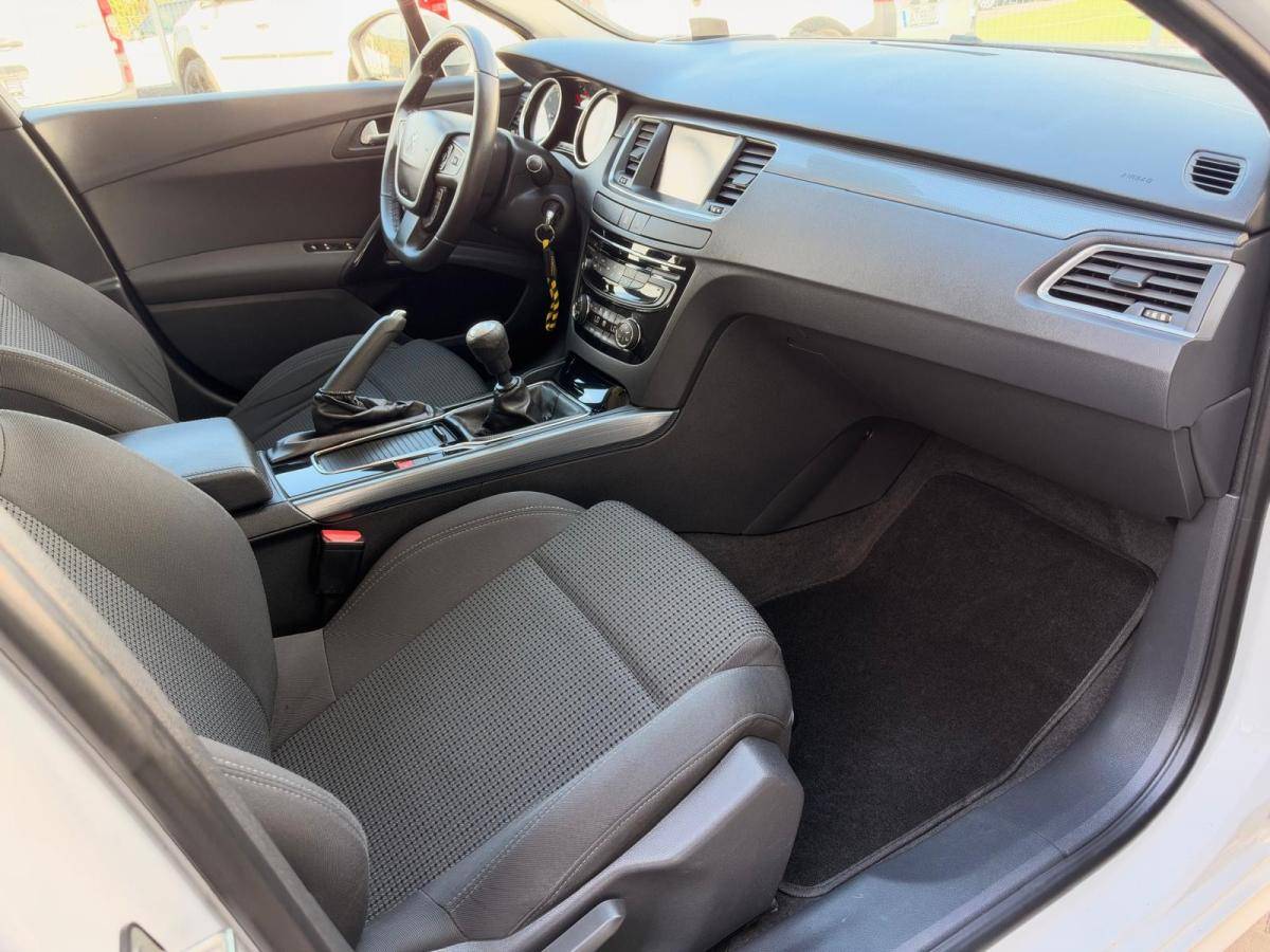 peugeot-508-sw-2015-diesel-1560cc