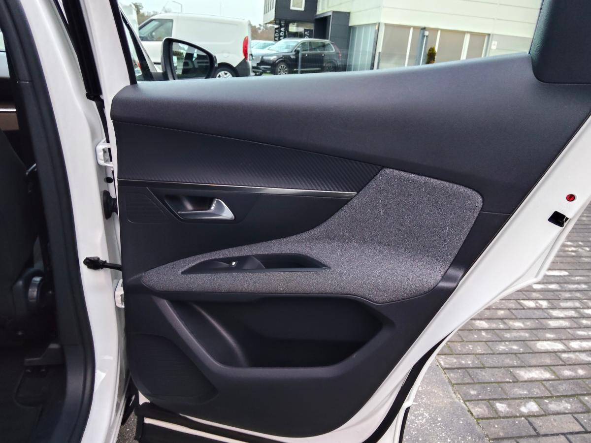 peugeot-3008-2021-diesel-1499cc