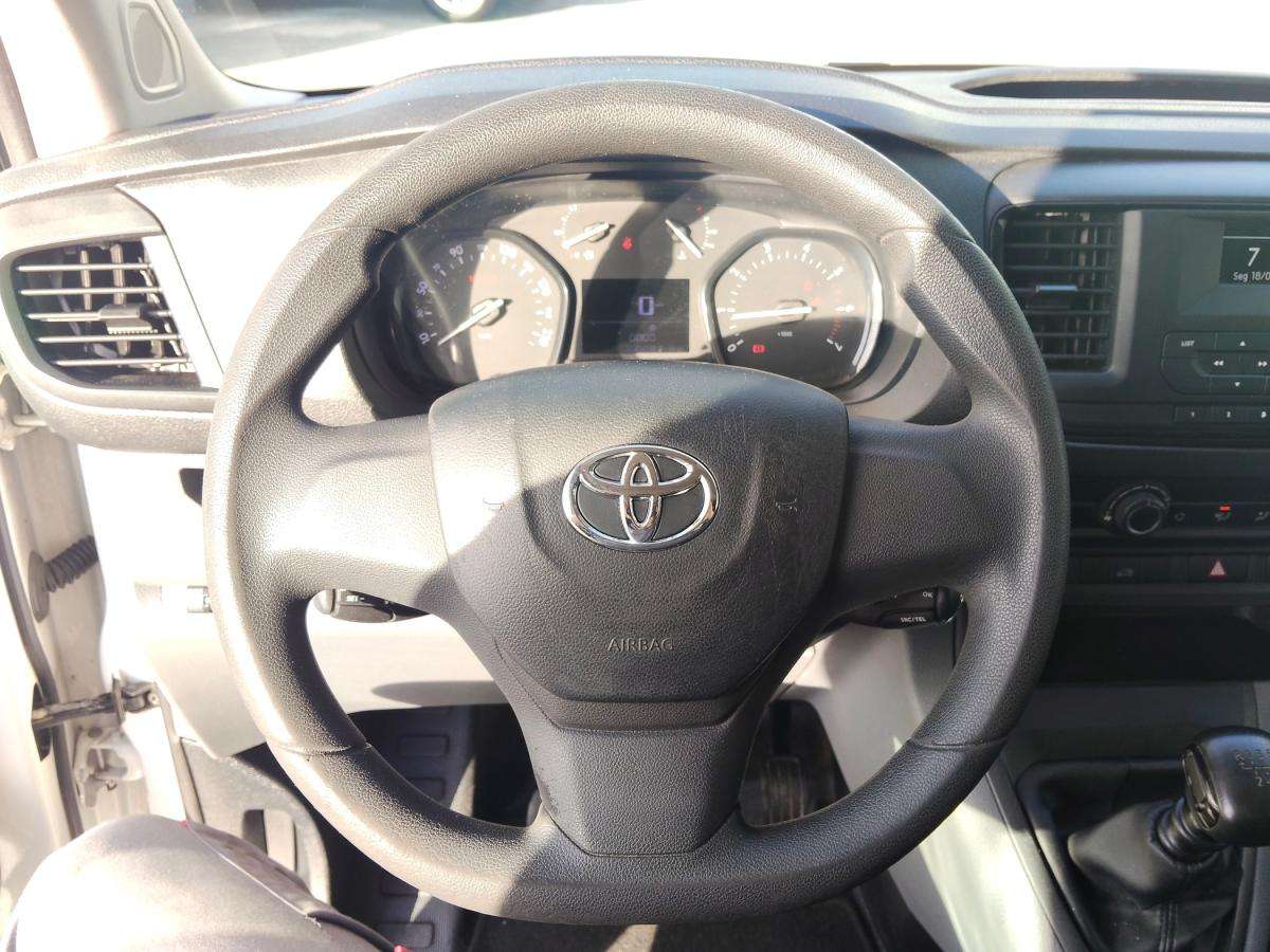 toyota-proace-2016-diesel-1560cc