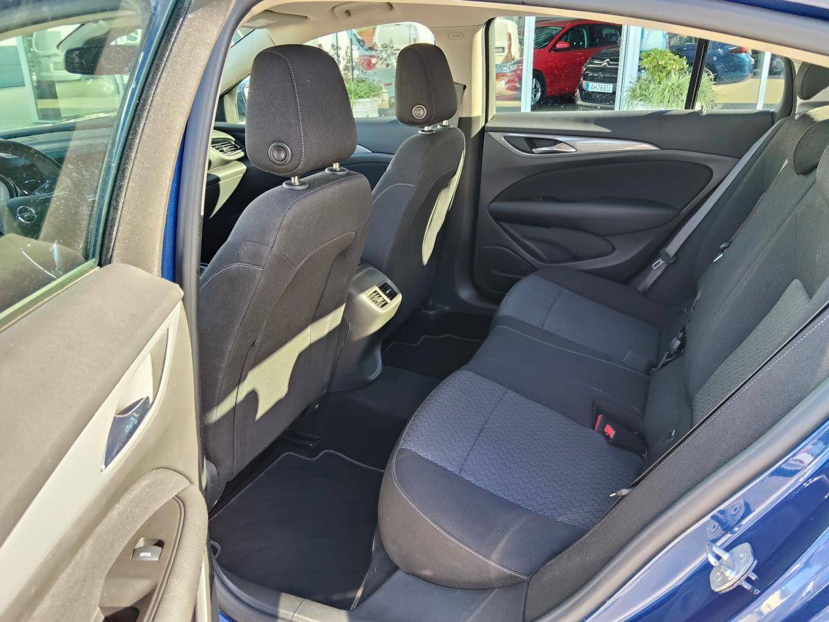 opel-insignia-2019-diesel-1598cc