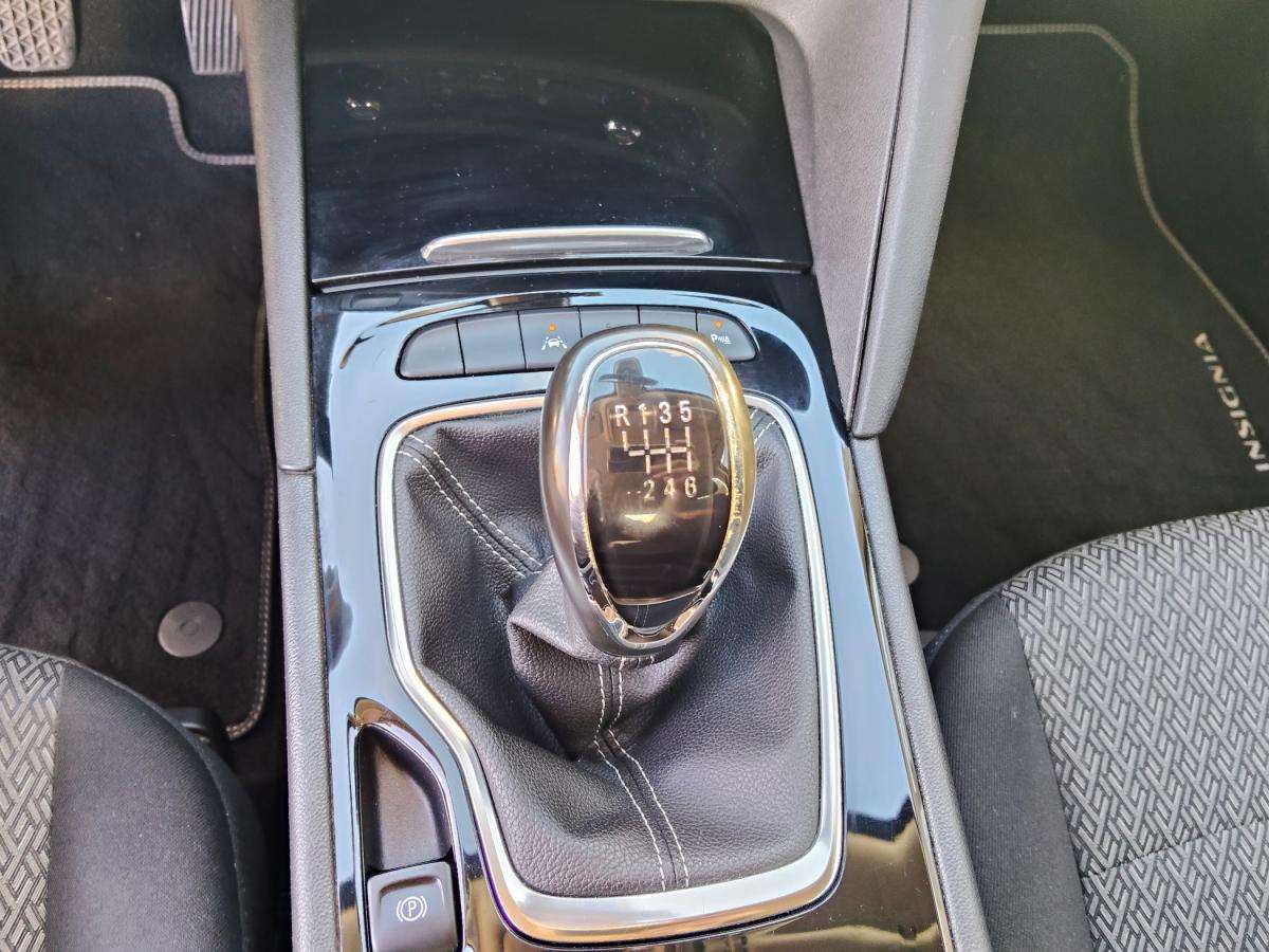 opel-insignia-2019-diesel-1598cc