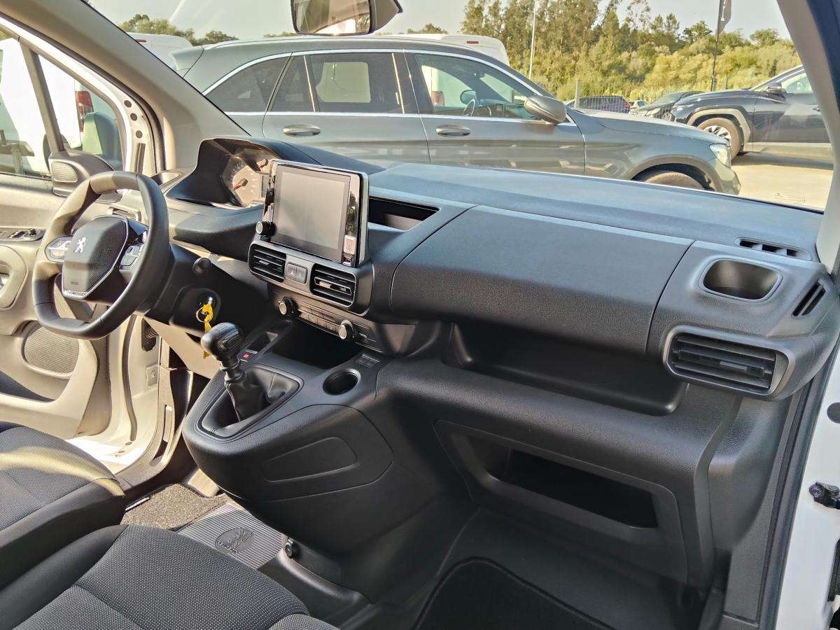 peugeot-partner-2022-diesel-1499cc
