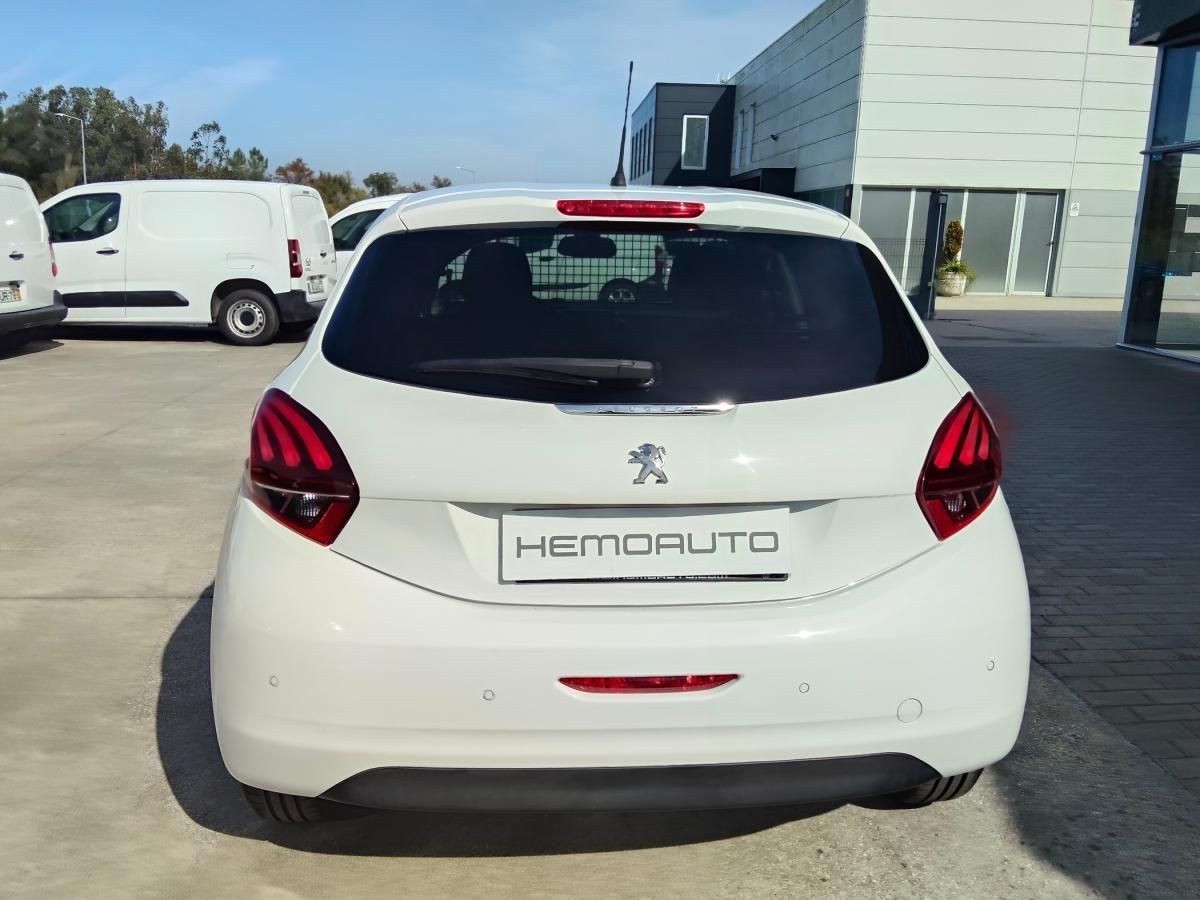 peugeot-208-2020-diesel-1499cc
