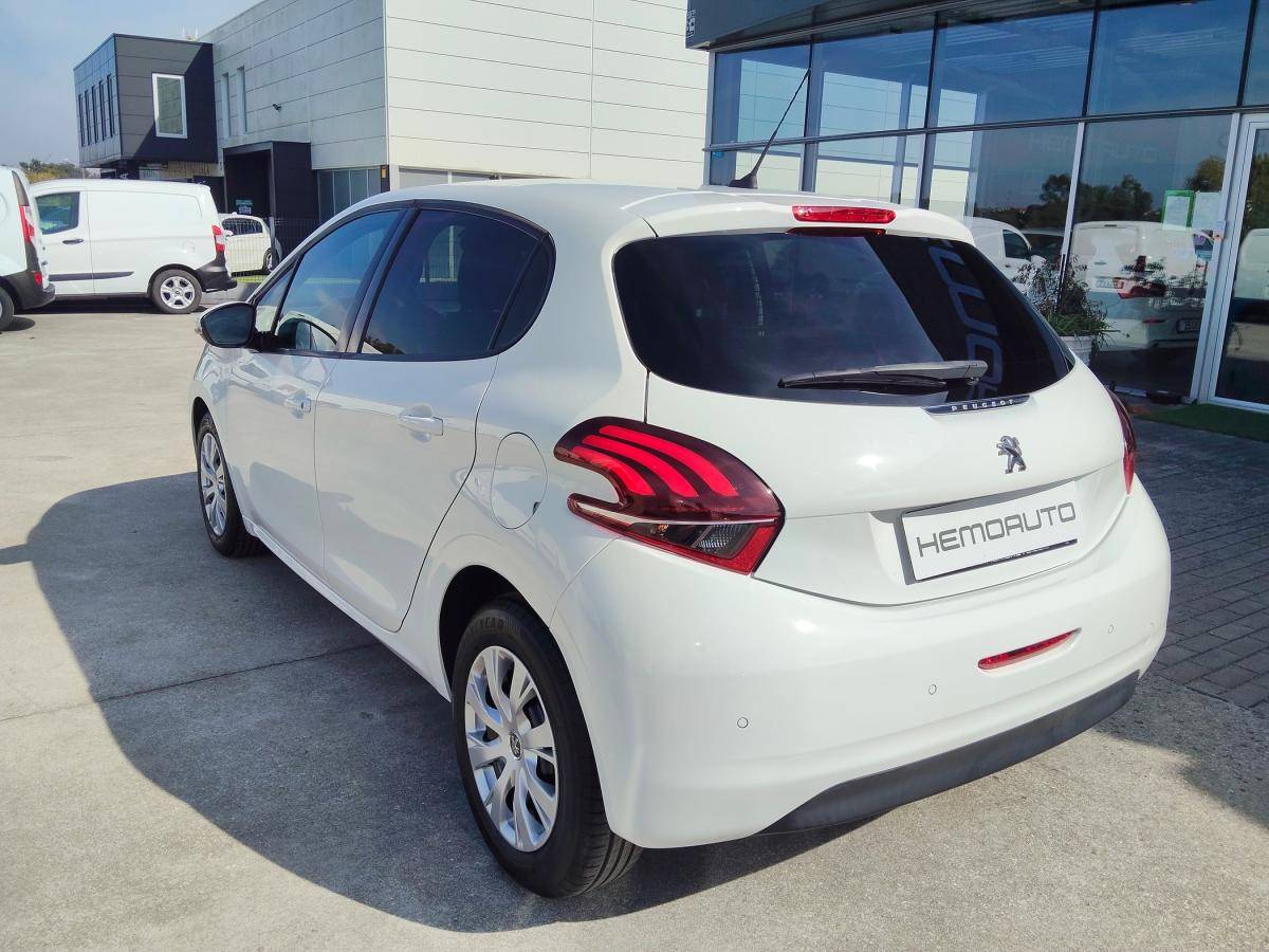 peugeot-208-2020-diesel-1499cc