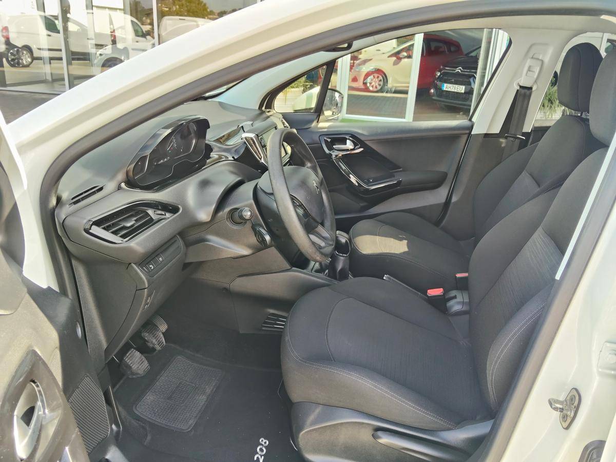 peugeot-208-2020-diesel-1499cc