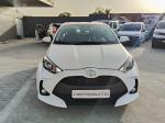 toyota-yaris-2024-hibrido-a-gasolina-1490cc