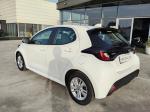 toyota-yaris-2024-hibrido-a-gasolina-1490cc