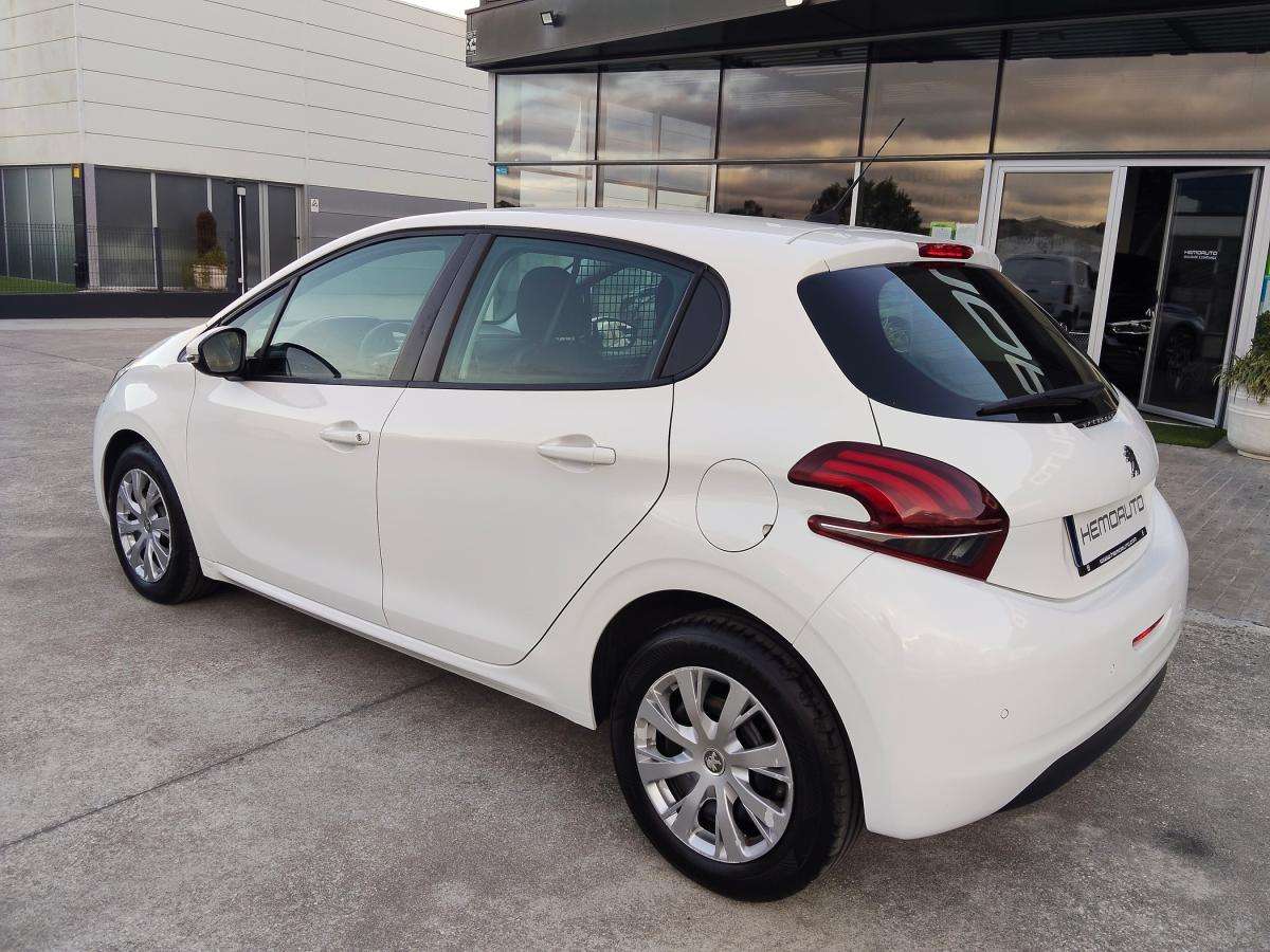 peugeot-208-2020-diesel-1499cc