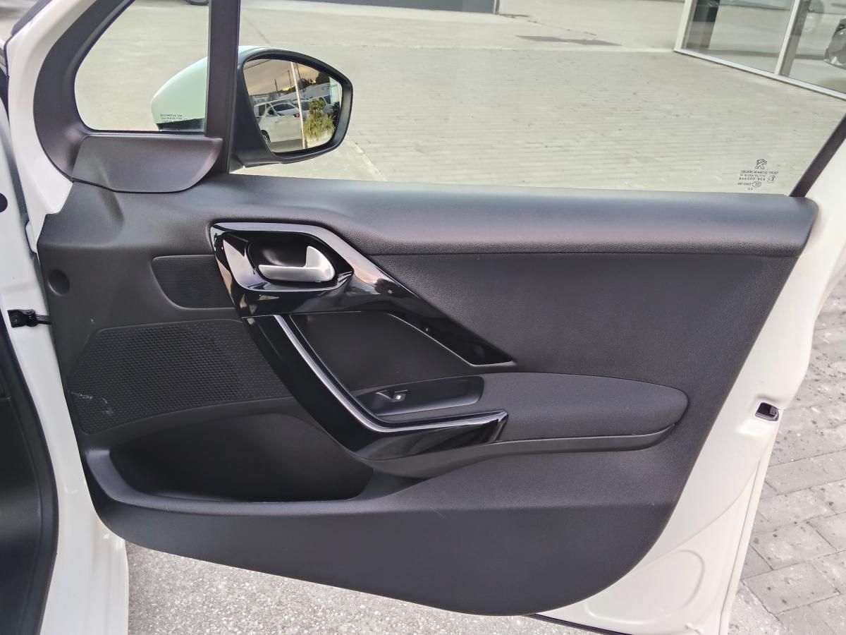peugeot-208-2020-diesel-1499cc