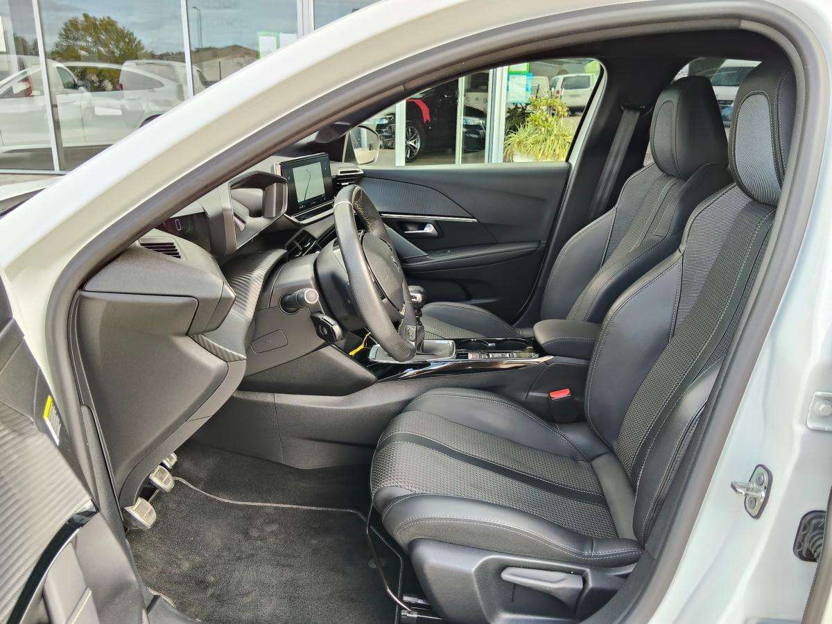 peugeot-208-2022-diesel-1499cc