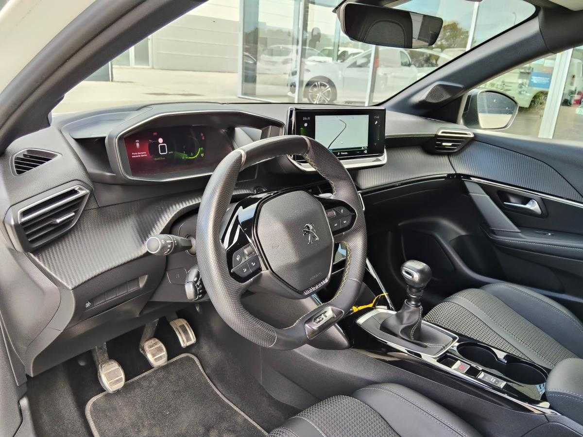 peugeot-208-2022-diesel-1499cc