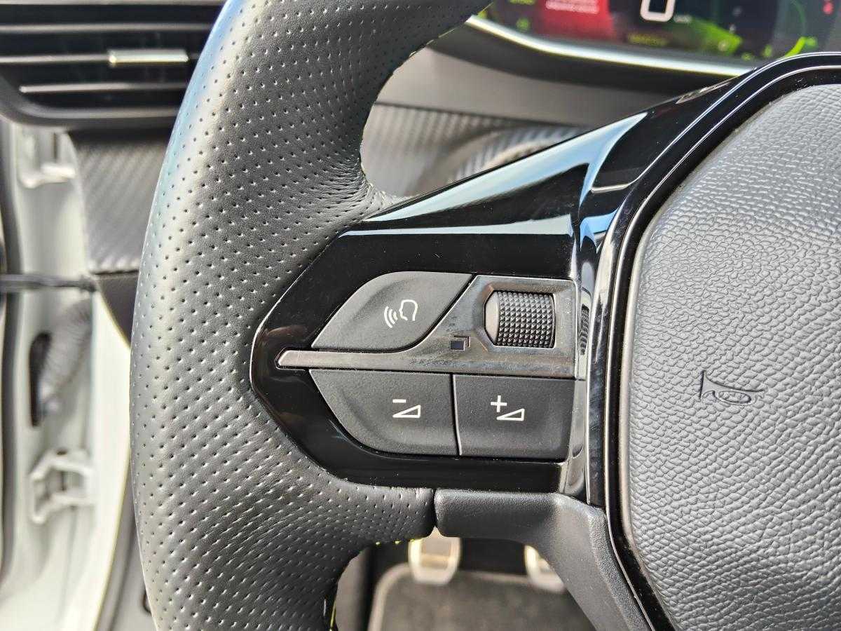 peugeot-208-2022-diesel-1499cc