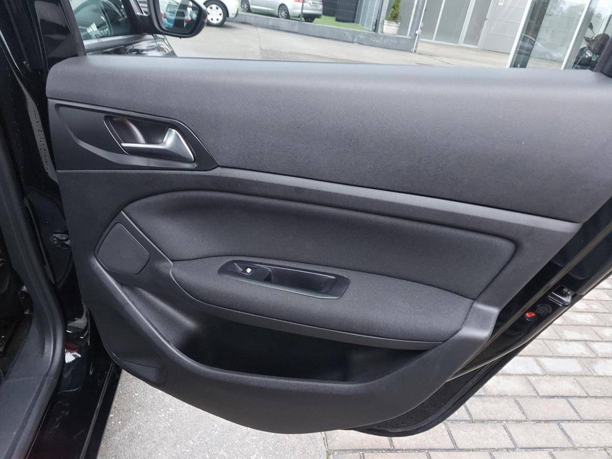 peugeot-308-2019-diesel-1499cc