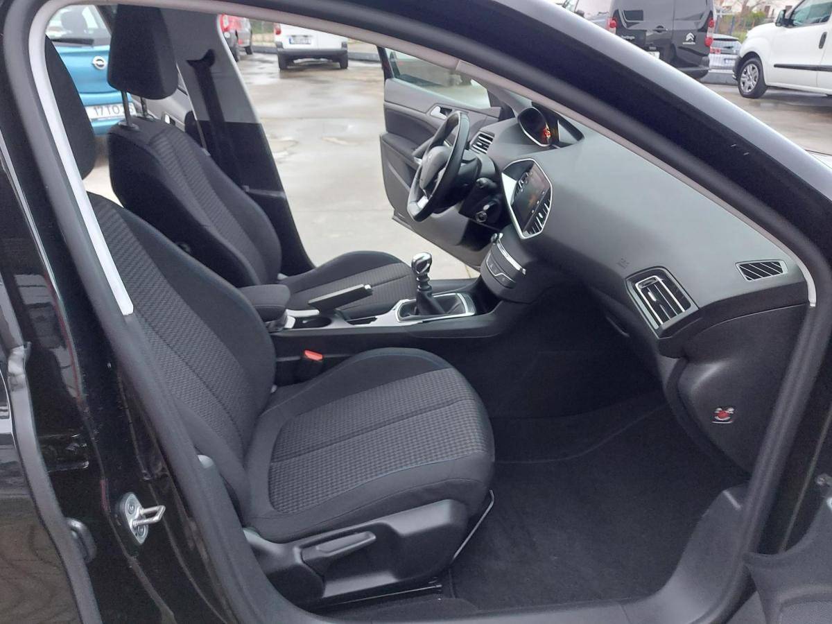 peugeot-308-2019-diesel-1499cc