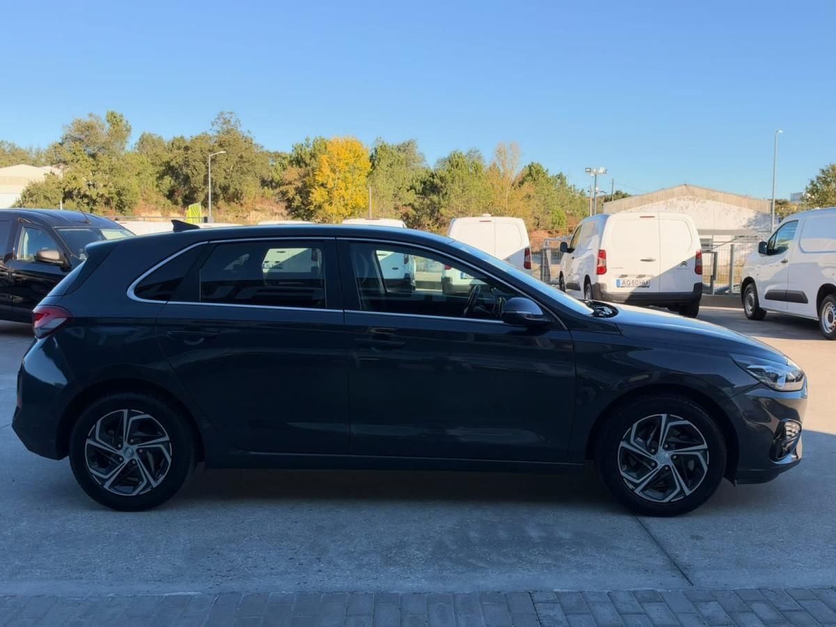 hyundai-i30-2021-diesel-1598cc