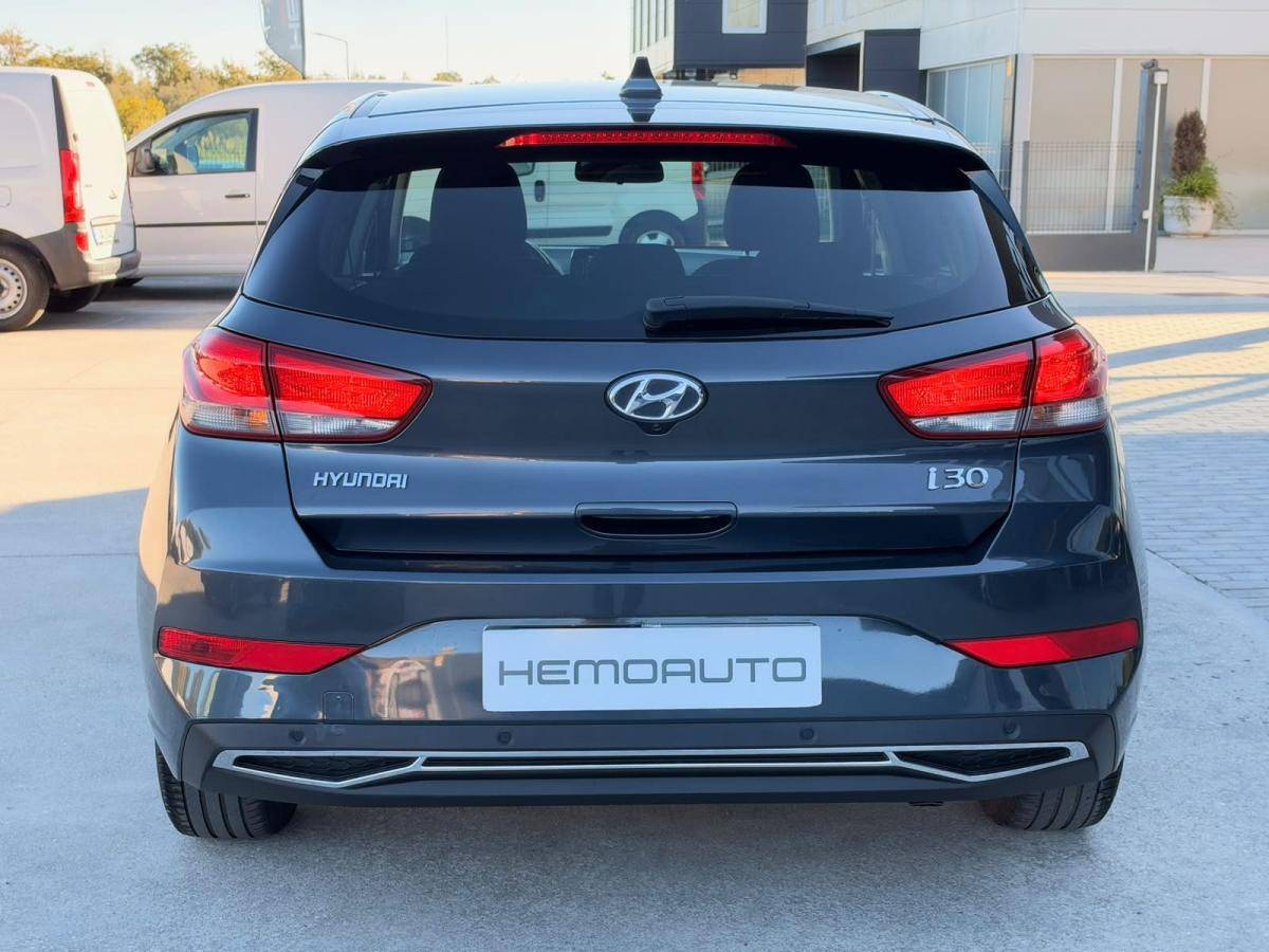 hyundai-i30-2021-diesel-1598cc