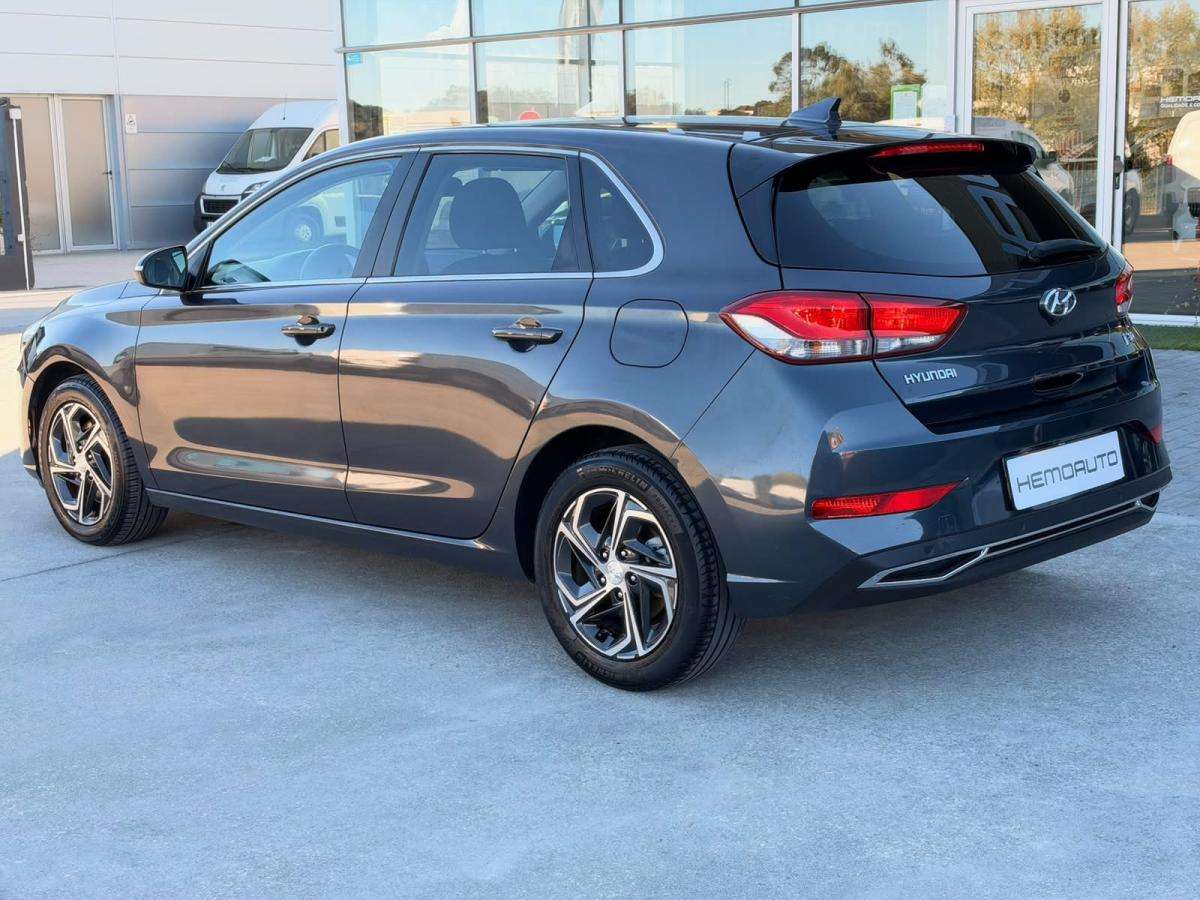 hyundai-i30-2021-diesel-1598cc