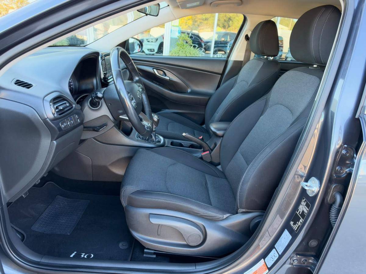 hyundai-i30-2021-diesel-1598cc