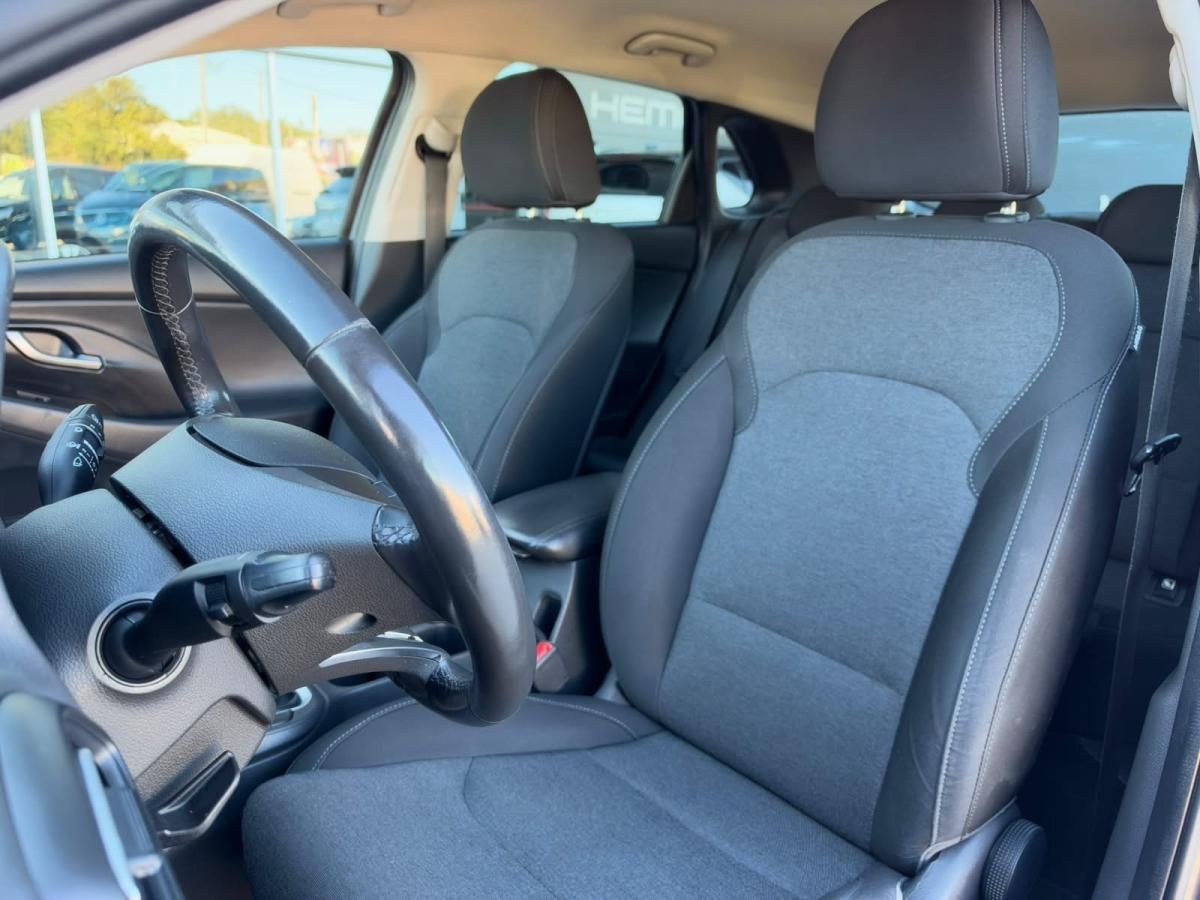 hyundai-i30-2021-diesel-1598cc
