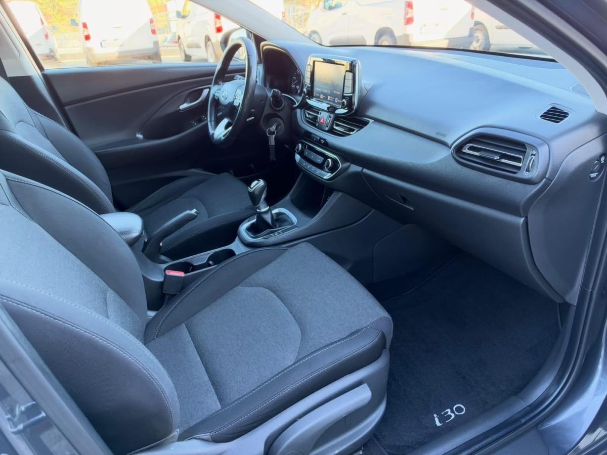hyundai-i30-2021-diesel-1598cc