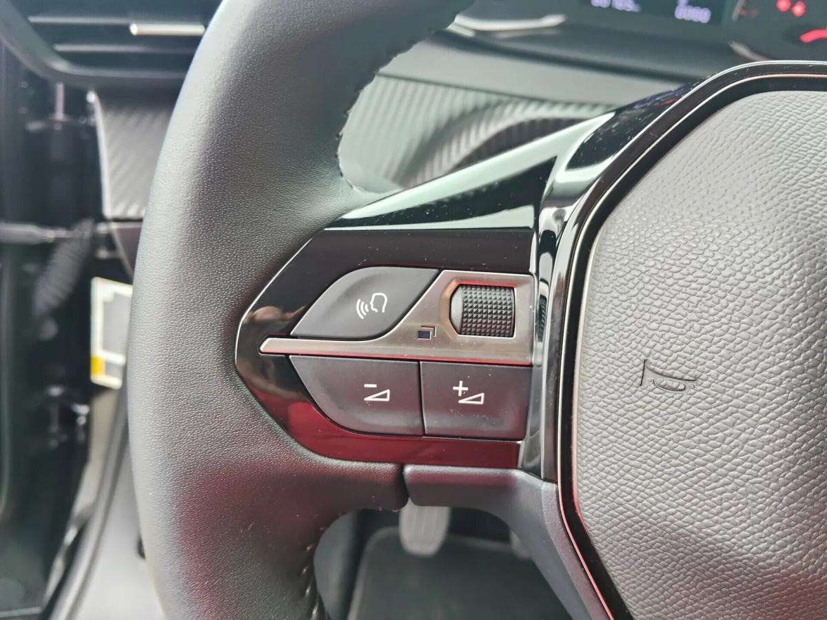 peugeot-2008-2021-gasolina-1199cc