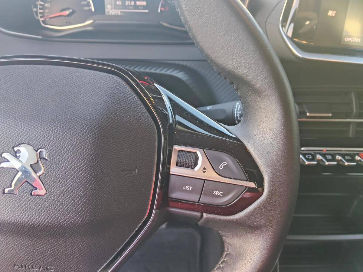 peugeot-2008-2022-diesel-1499cc