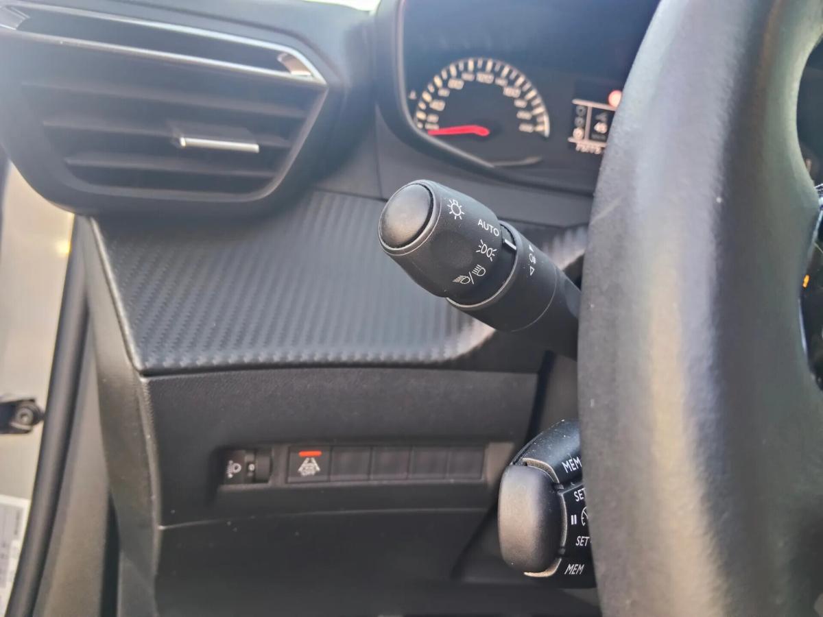 peugeot-2008-2022-diesel-1499cc