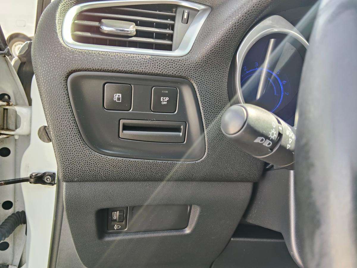 citroen-c4-2013-diesel-1560cc