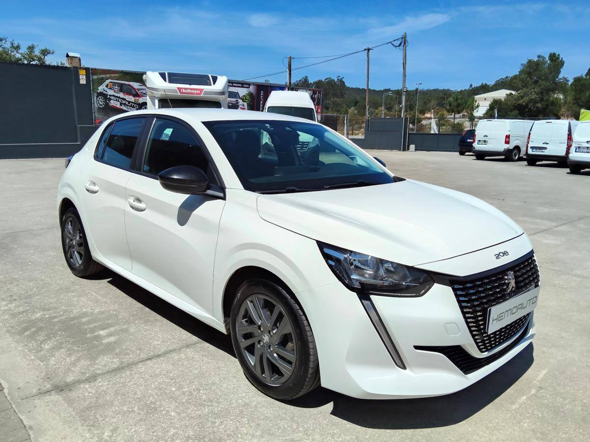 peugeot-208-2022-diesel-1499cc