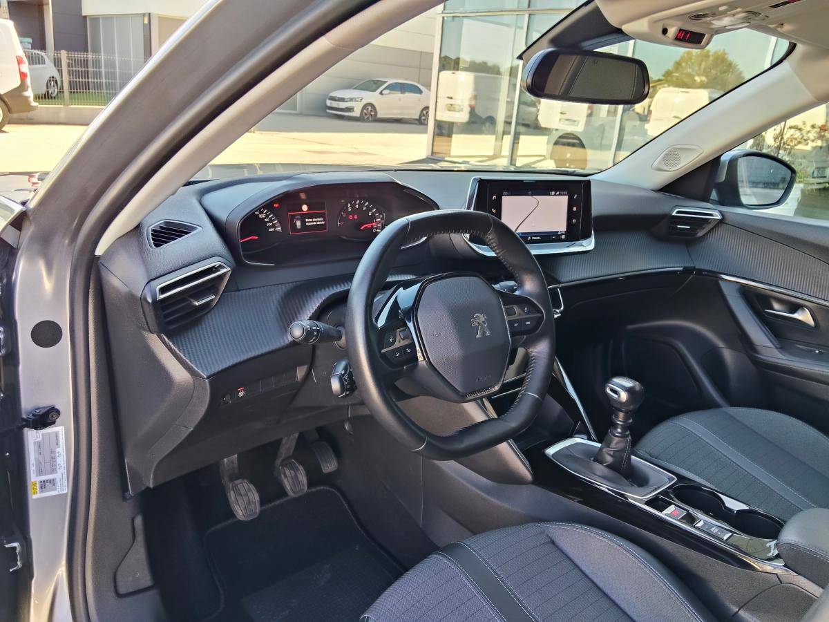peugeot-2008-2021-diesel-1499cc