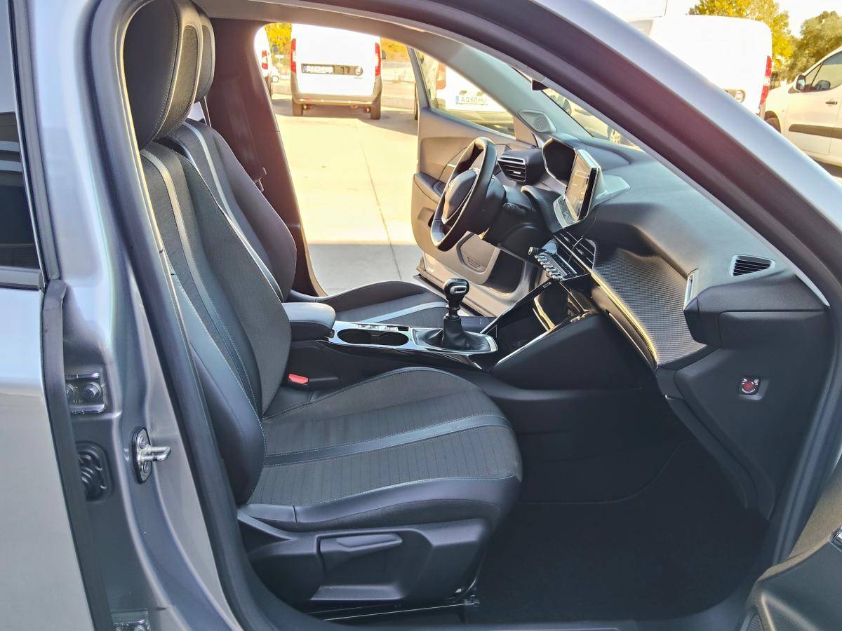 peugeot-2008-2021-diesel-1499cc
